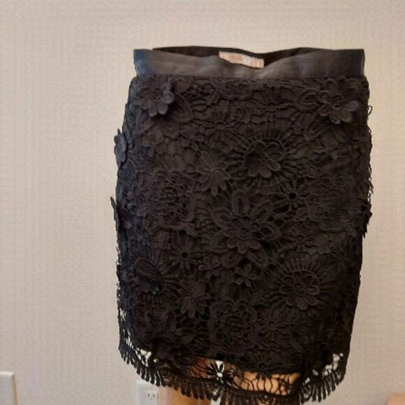 TWIK CROCHET SKIRT  - Picture 1 of 7